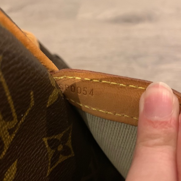 ❤️SOLD❤️ Louis Vuitton Reporter GM Monogram - Picture 13 of 16